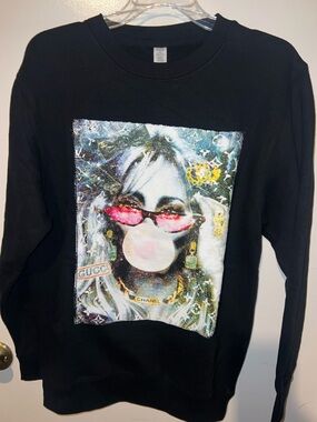 Black Graphic Oversized Sweatshirt with Pink Accent Bubble Gum Motif